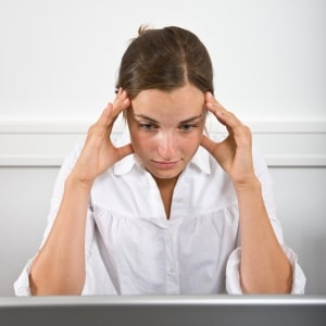 Konzentrationsstörungen bei Frauen – Ursachen, Symptome und ganzheitliche Behandlungsmöglichkeiten